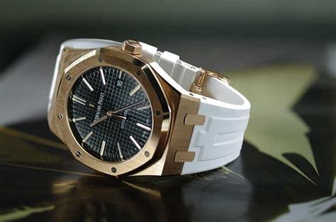 audemars piguet royal oak white dial rubber strap|Audemars Piguet crocodile strap.